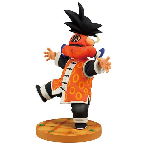 Dragon Ball Son Goku and Grandpa Son Gohan Dragon History II Revible Moment Statue