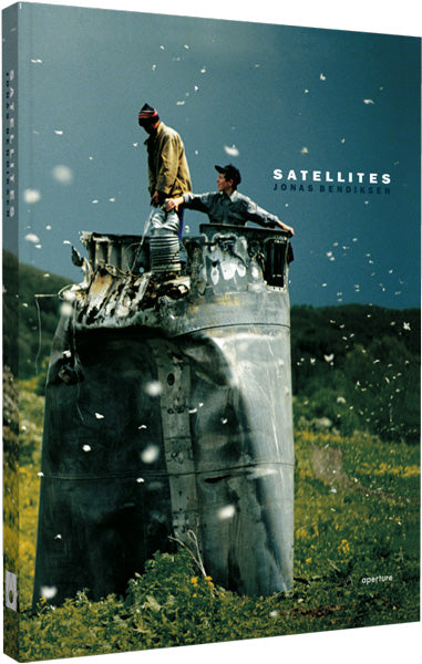 Jonas Bendiksen: Satellites